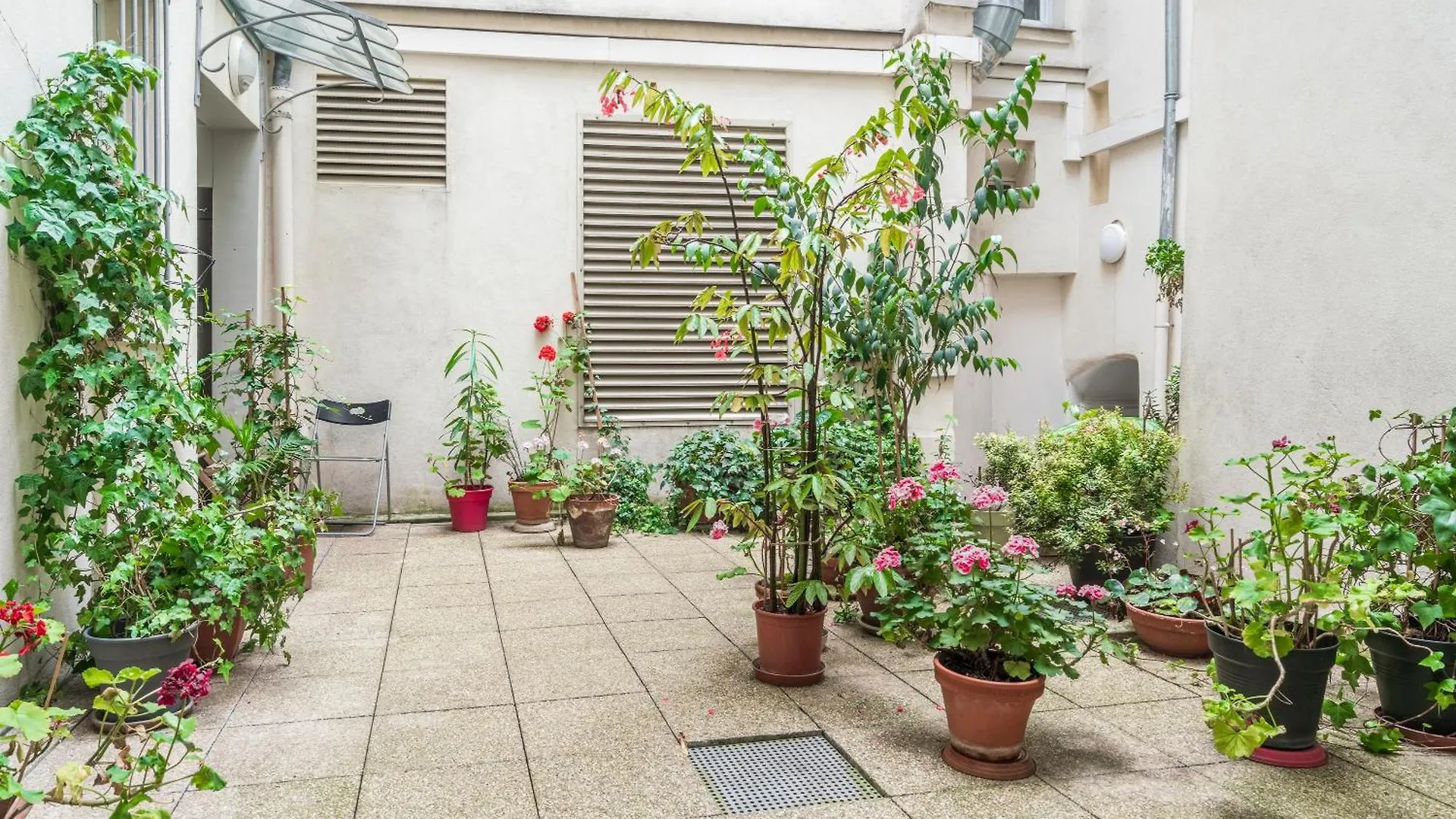 Apartment Merryland Chatelet